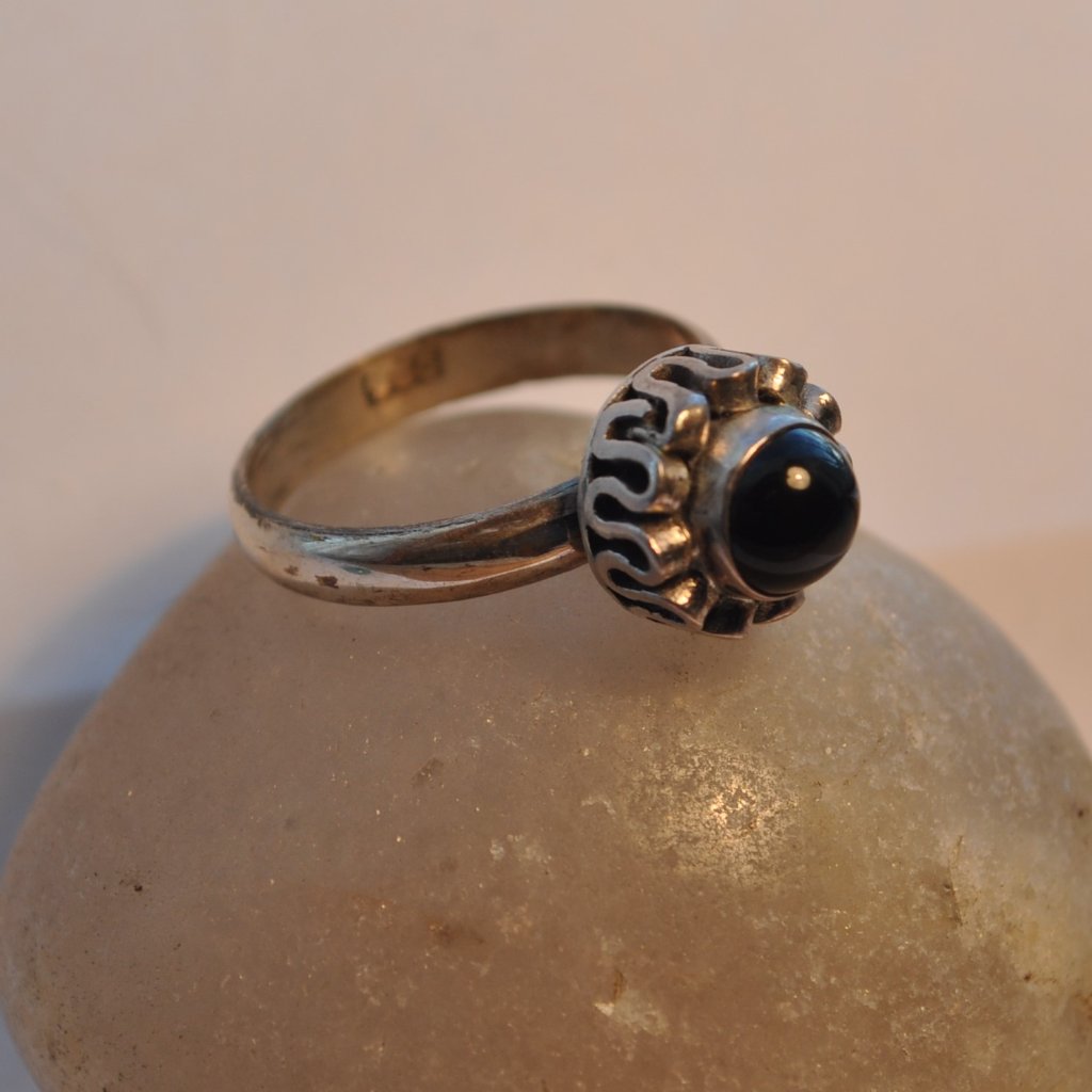 Nwot Boho 925 Silver Ring With Onyx From Nepal Sz 6.5 (1125)